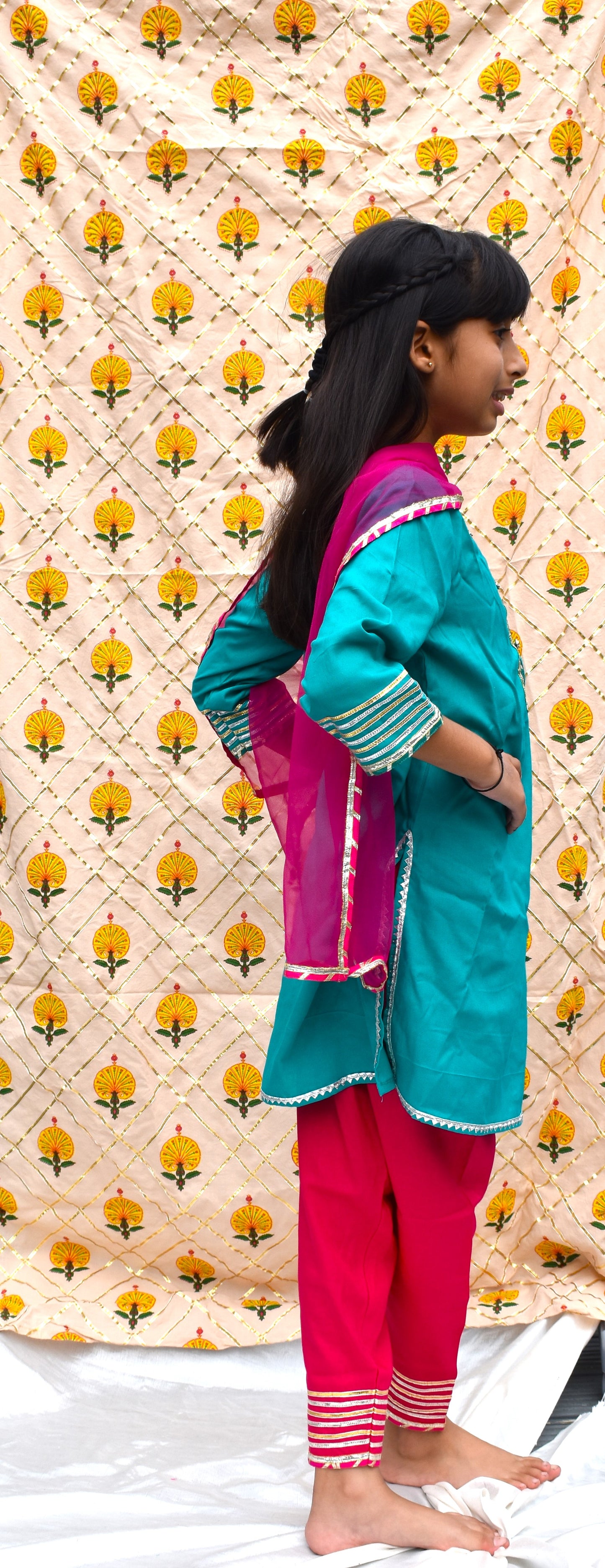 Ira Neel : Blue kurta with pink pants and dupatta for girls