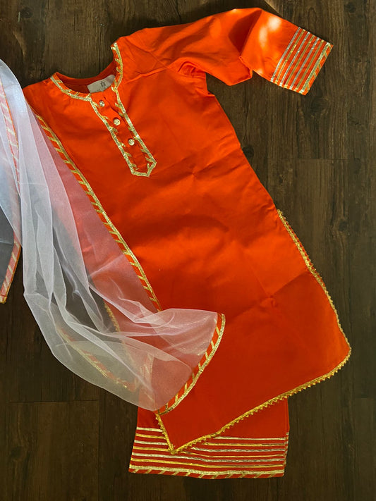 Nāriṅgaḥ suit for little girls