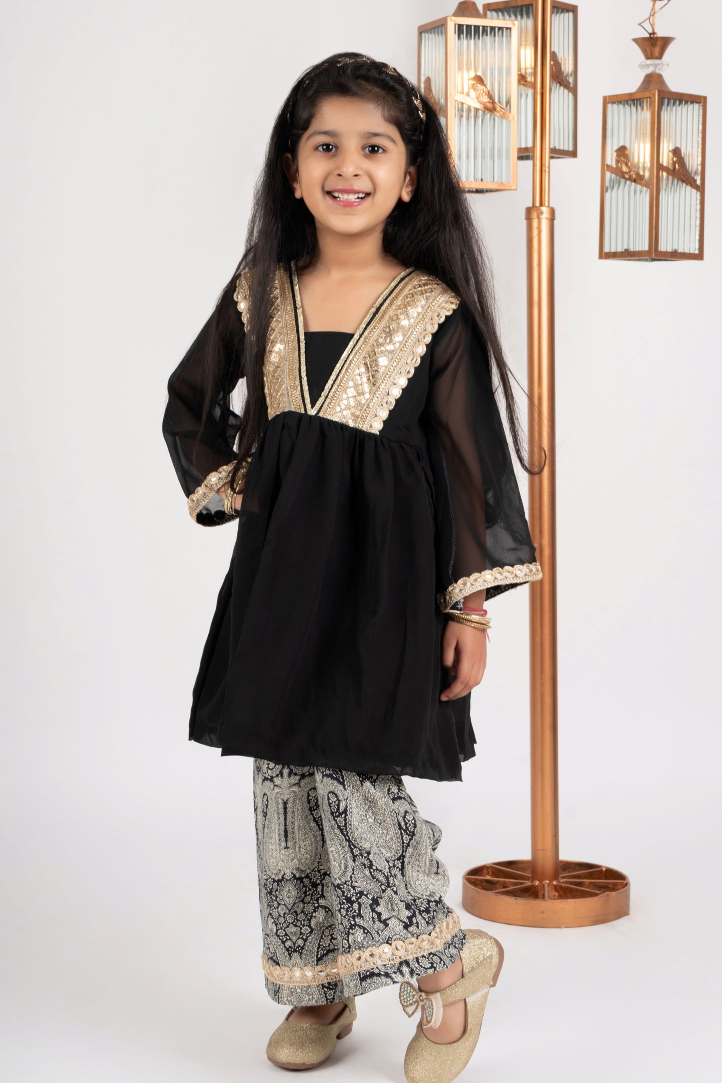 Goldie Gold set for siblings