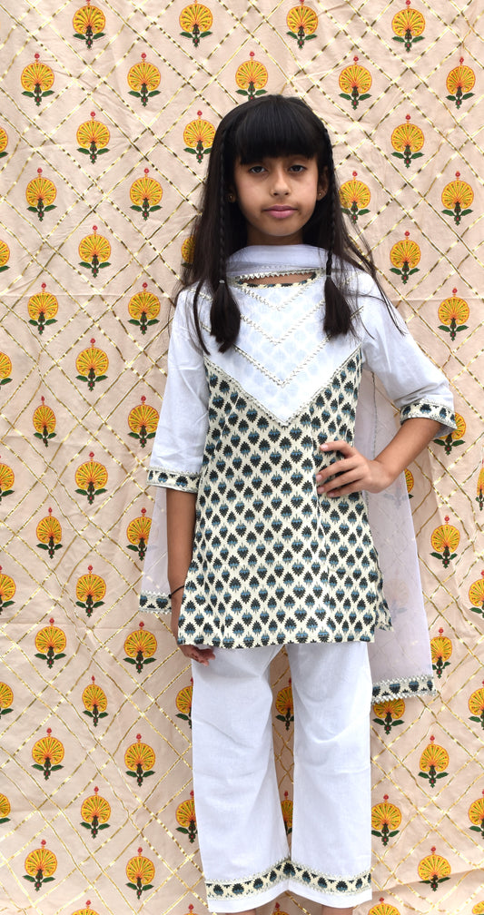 Shwet : Blue and white suit for girls