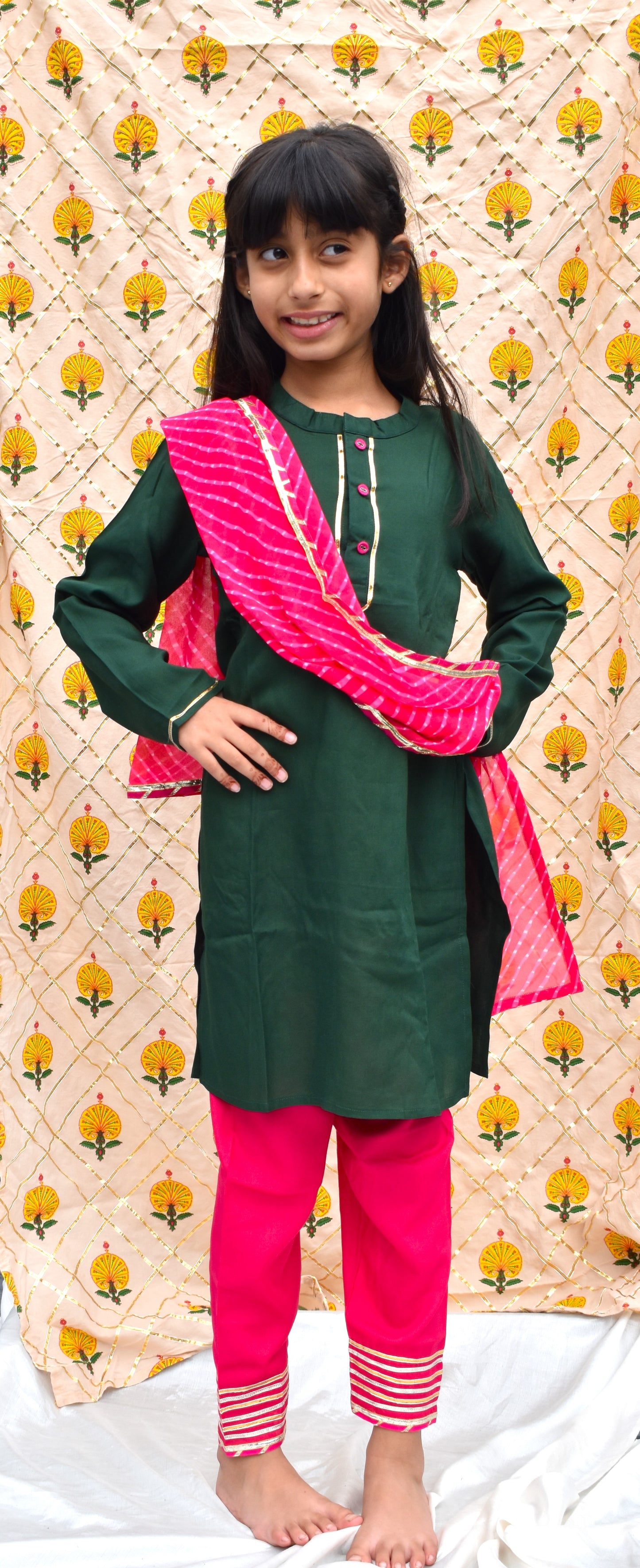 Ira Hara : dark green kurta with pink pants and mothra dupatta for girls