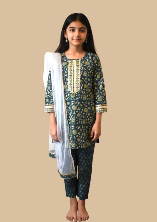 Chameli - Green floral kurta payjama