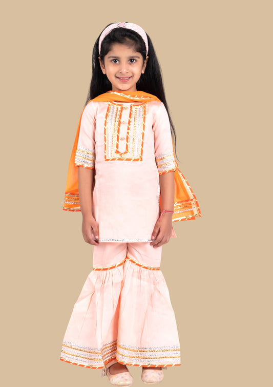 Girls peach kurta payjama set